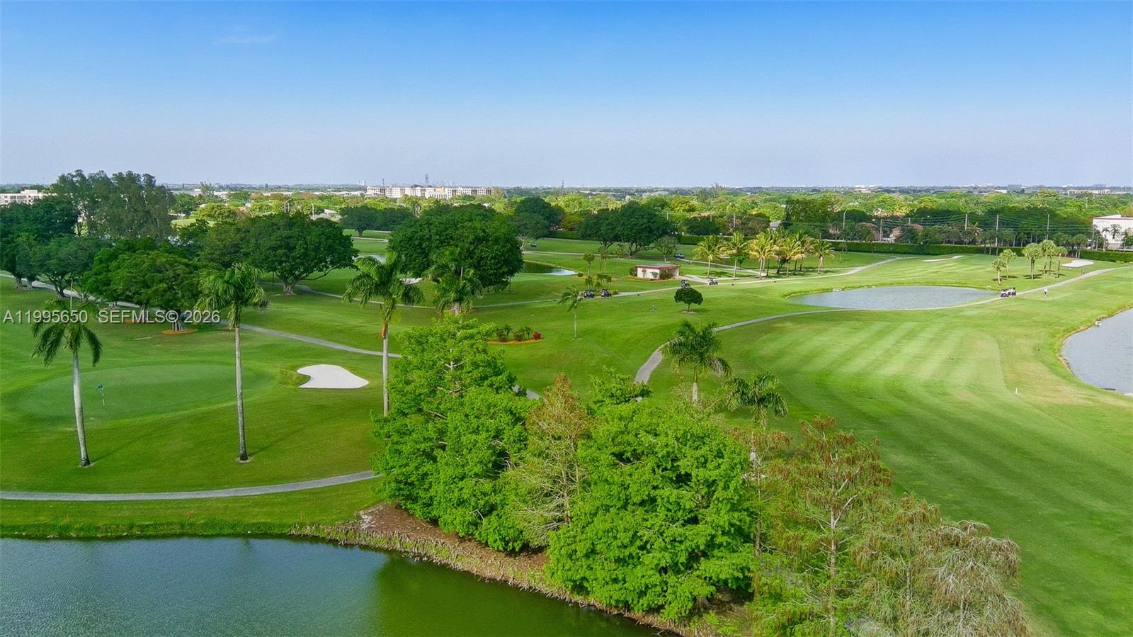 HOLLYBROOK GOLF AND - Residential