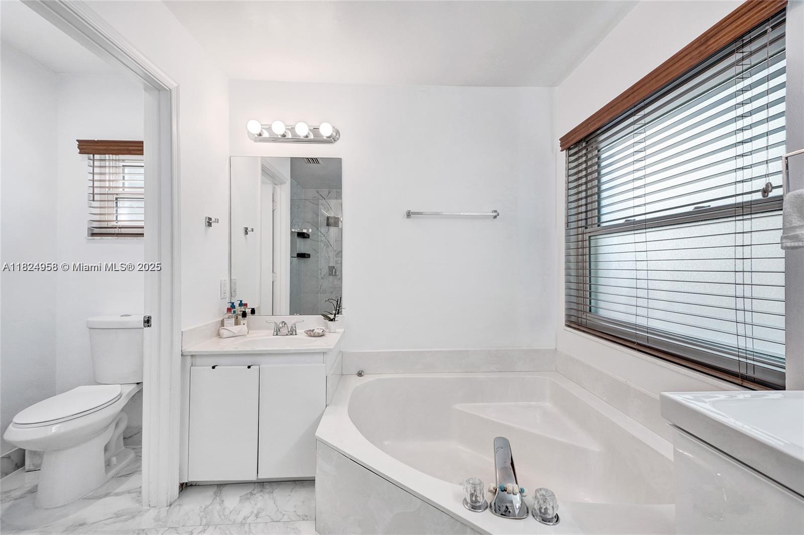 SECTOR 4 - Residential Lease