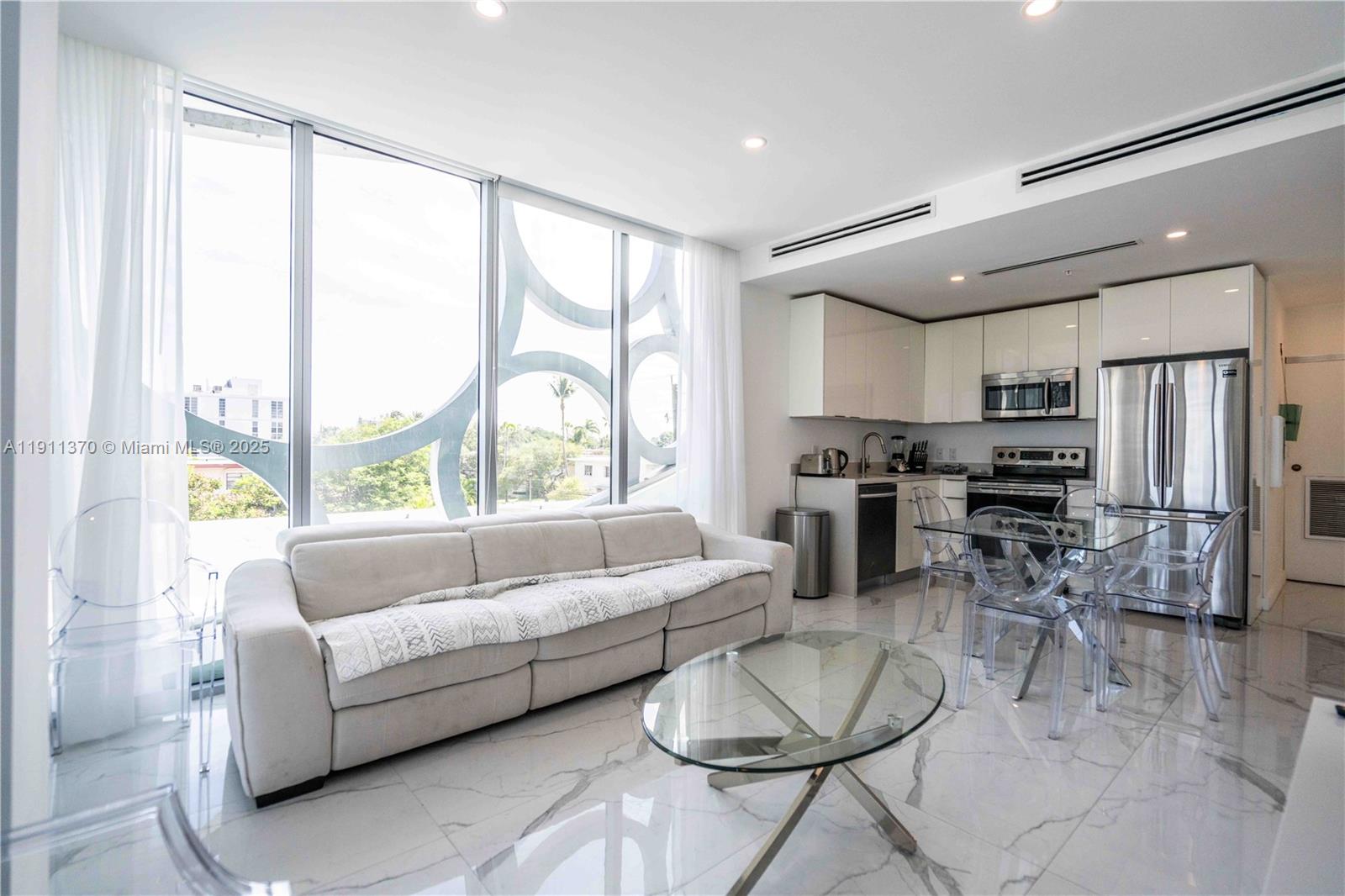 BISCAYNE BEACH SUB - Residential Lease