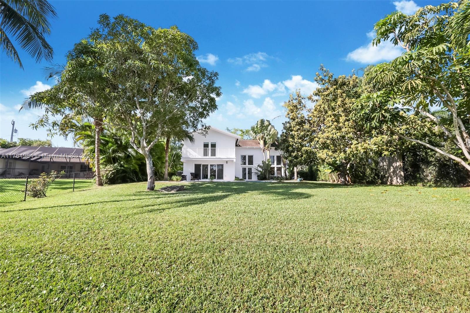 LAKE SHELDON - Residential