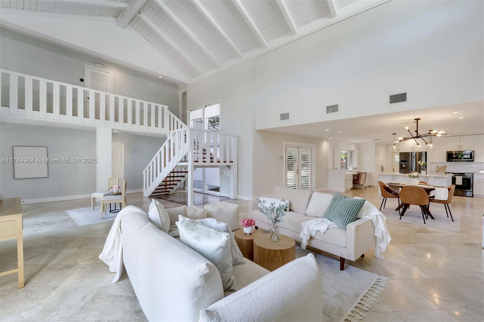 LAKE SHELDON - Residential