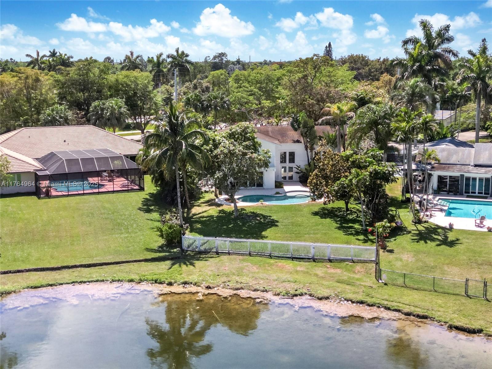 LAKE SHELDON - Residential