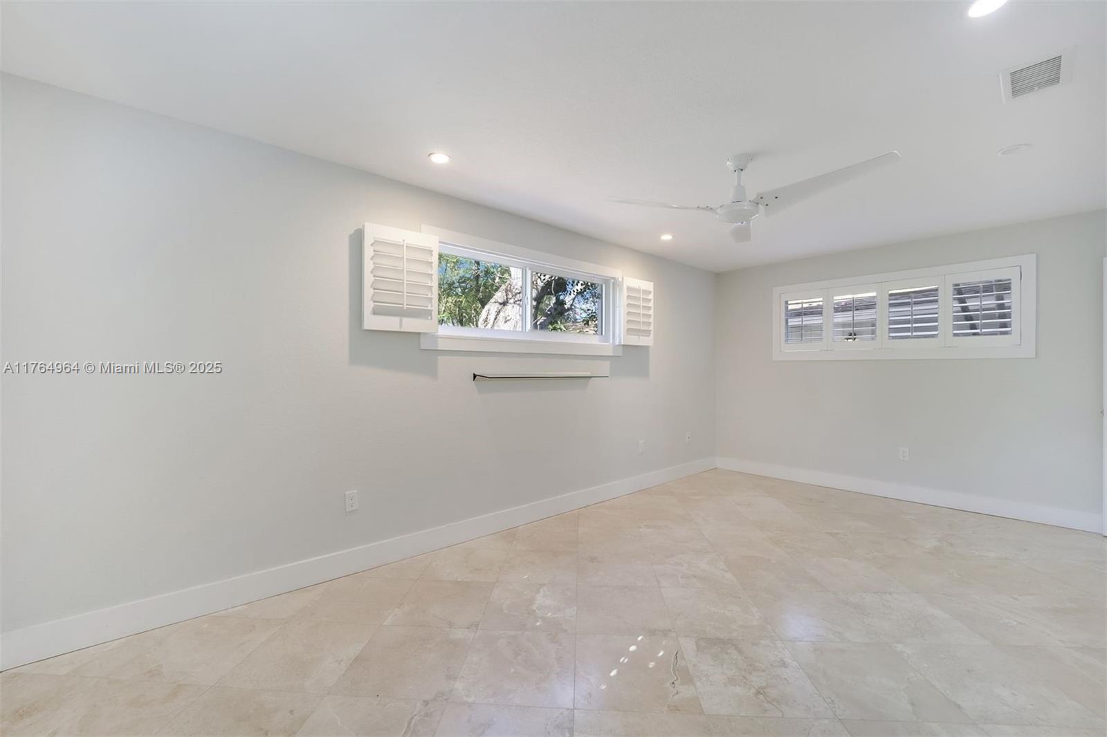 LAKE SHELDON - Residential