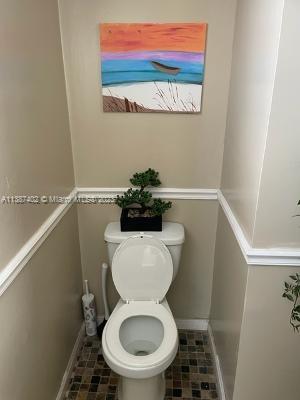 ROYAL BAHAMIAN WEST - Residential Lease