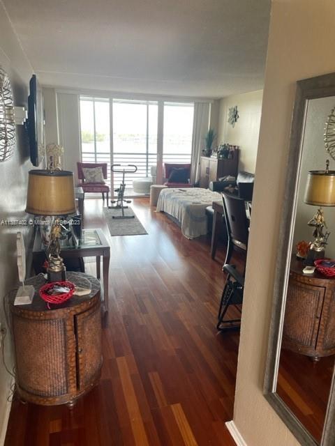 ROYAL BAHAMIAN WEST - Residential Lease