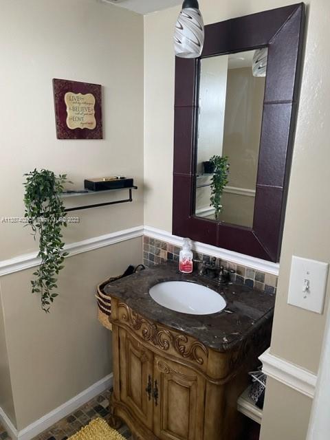 ROYAL BAHAMIAN WEST - Residential Lease