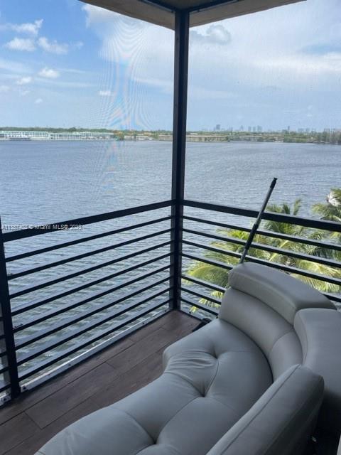 ROYAL BAHAMIAN WEST - Residential Lease