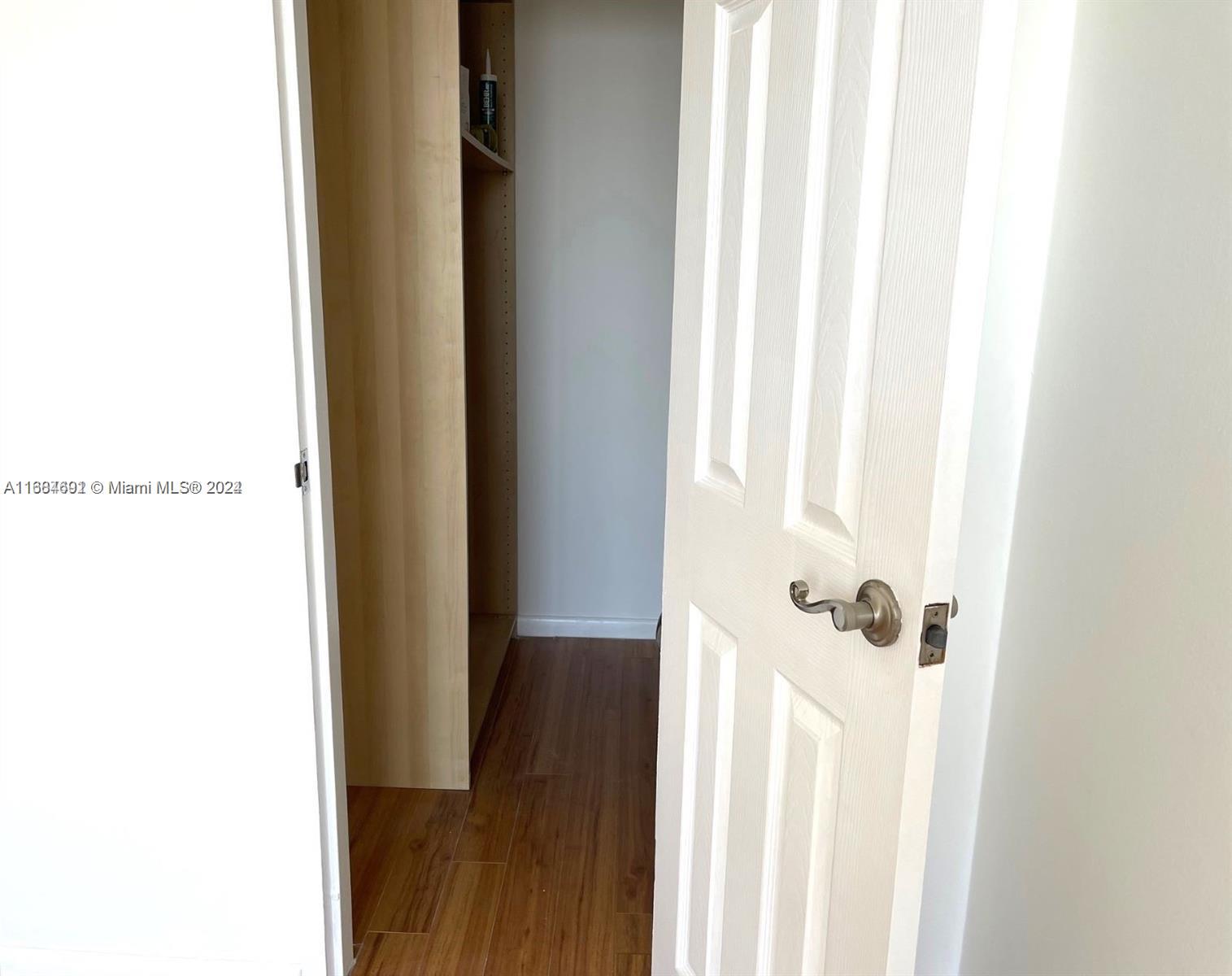 MIRADOR 1000 CONDO - Residential