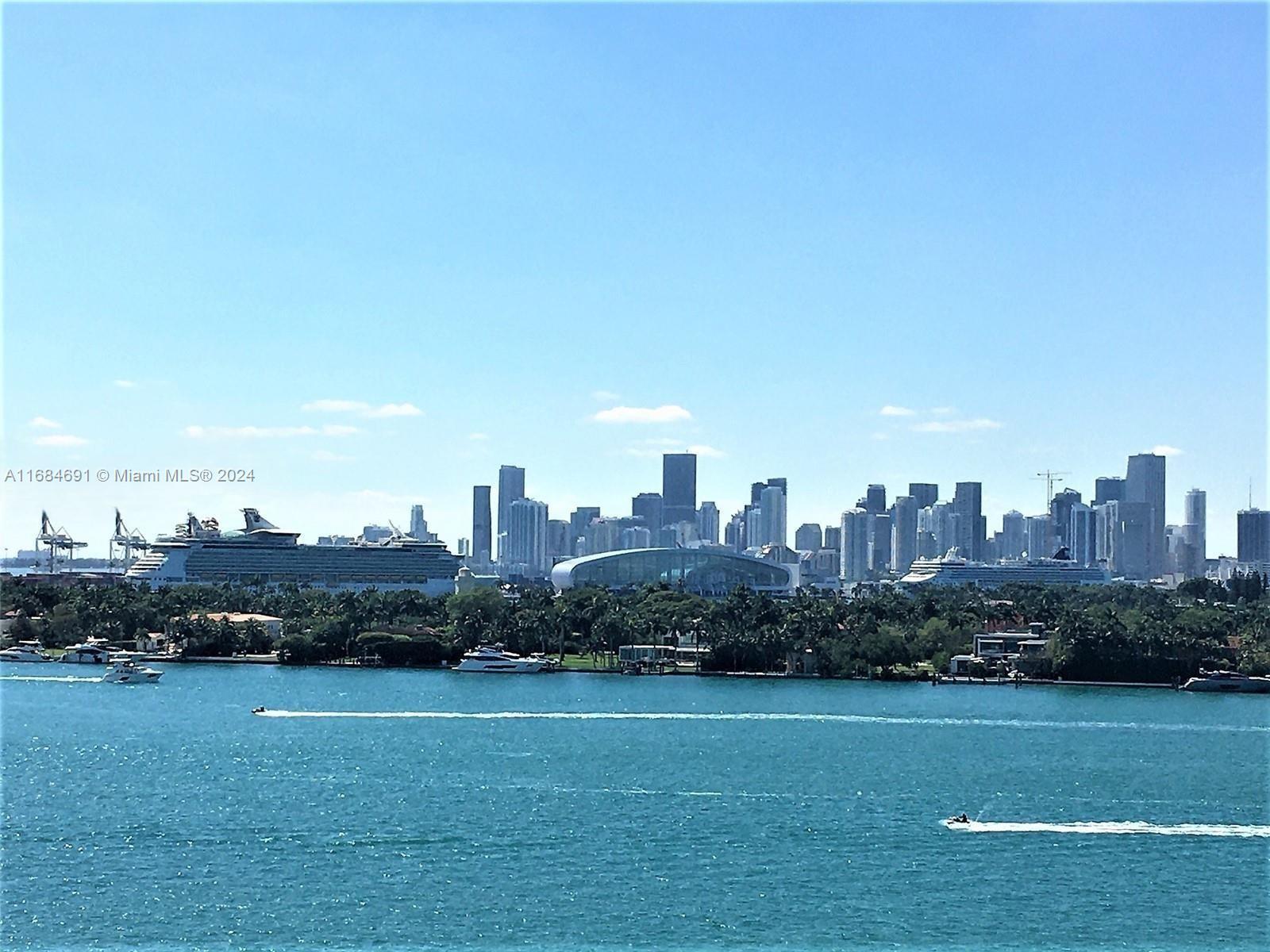 MIRADOR 1000 CONDO - Residential