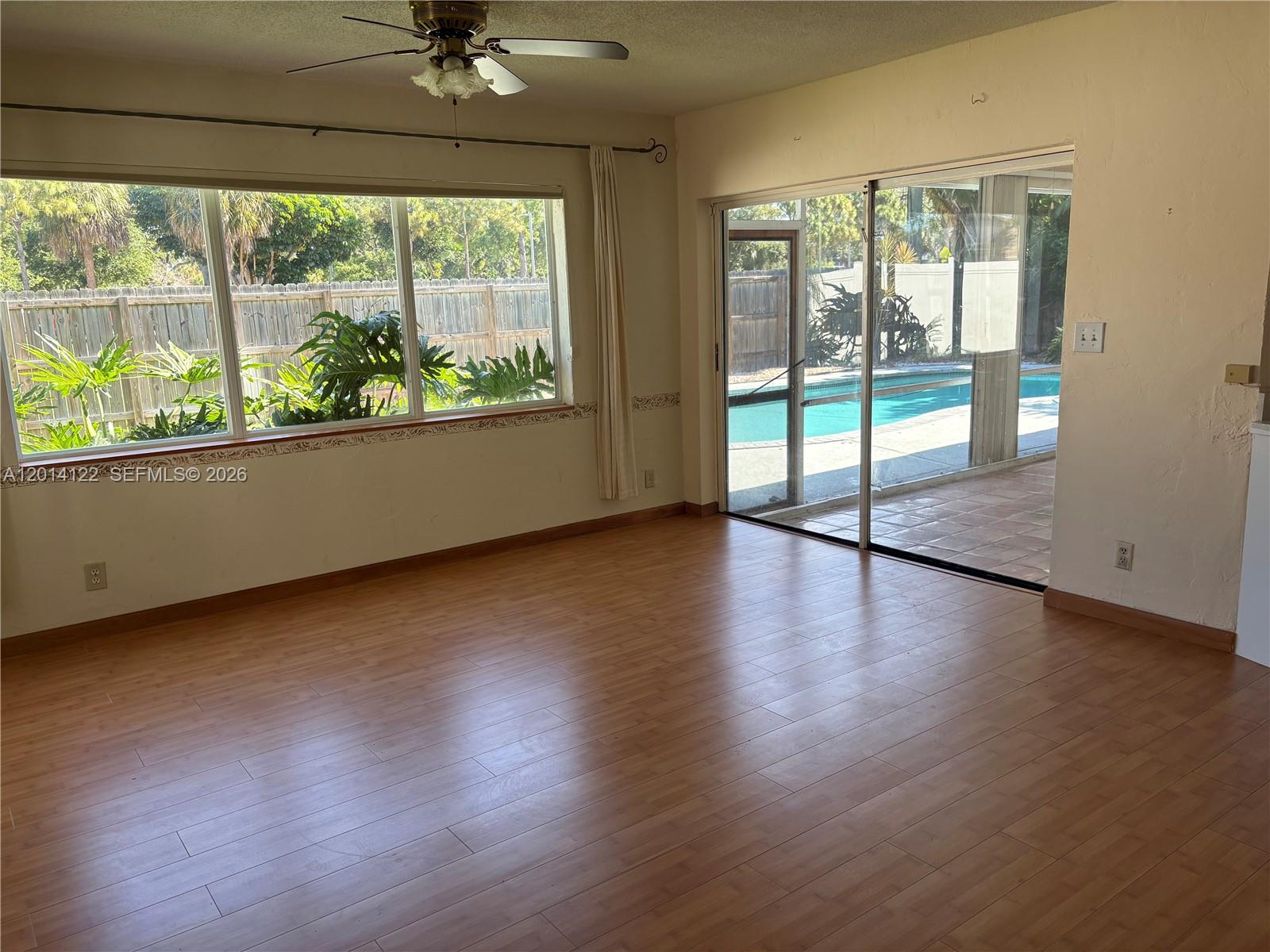 CAMPUS HEIGHTS - Residential