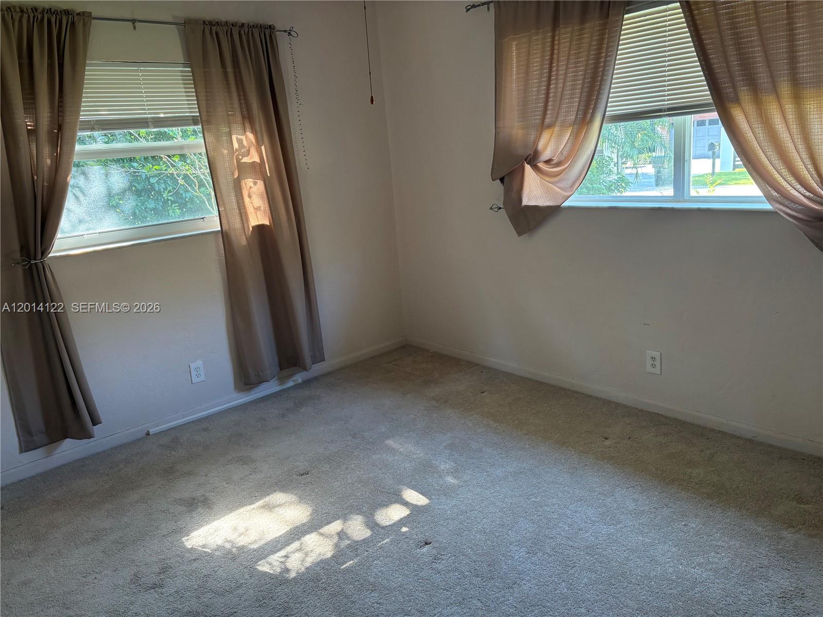 CAMPUS HEIGHTS - Residential
