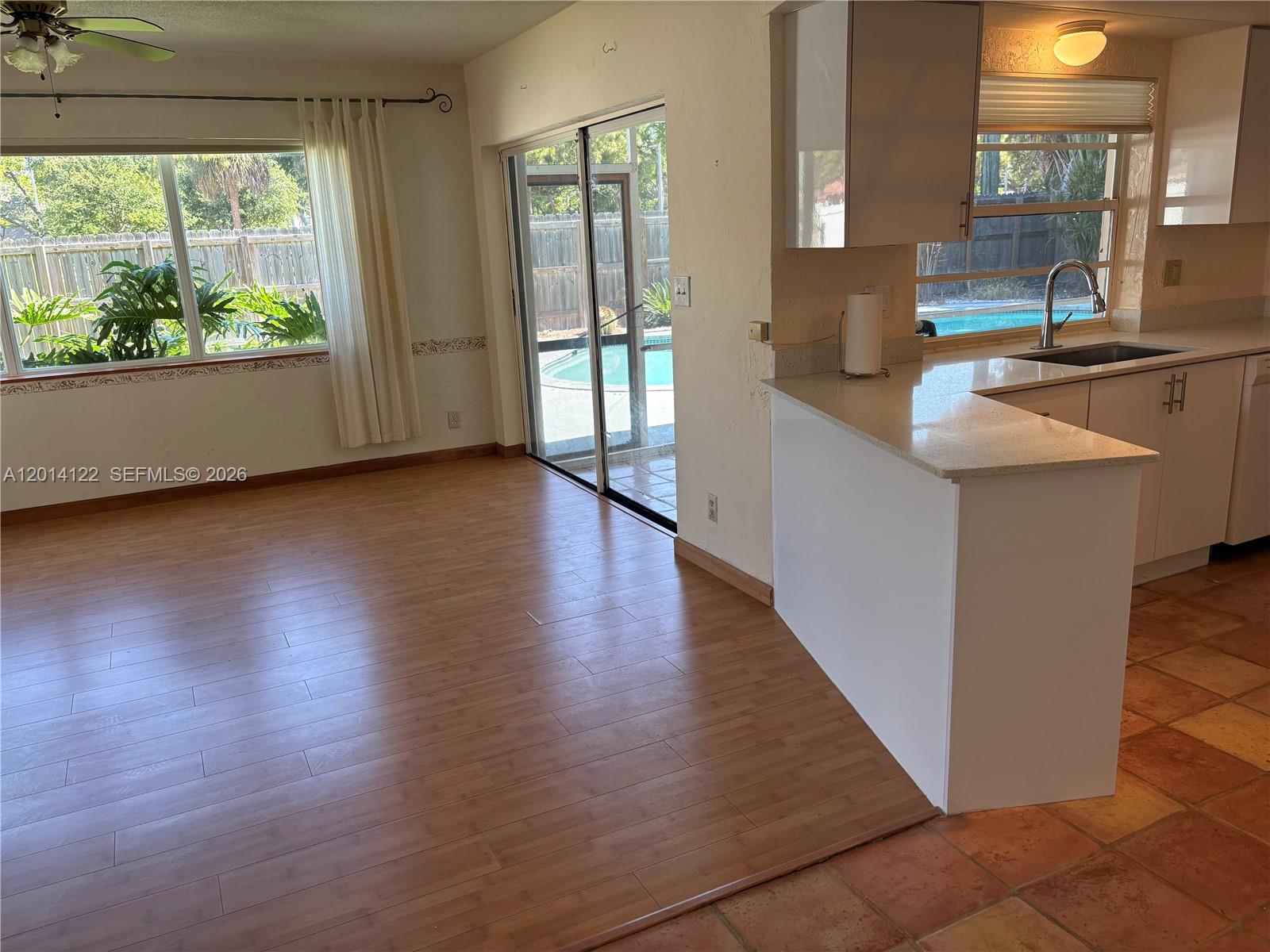 CAMPUS HEIGHTS - Residential