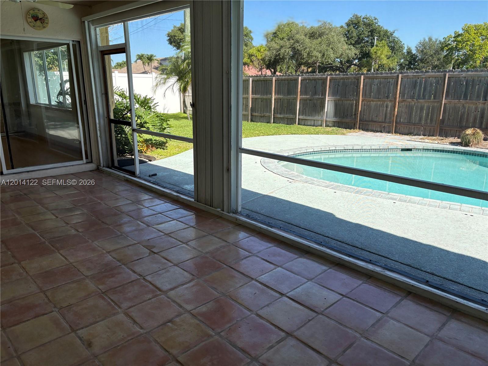 CAMPUS HEIGHTS - Residential