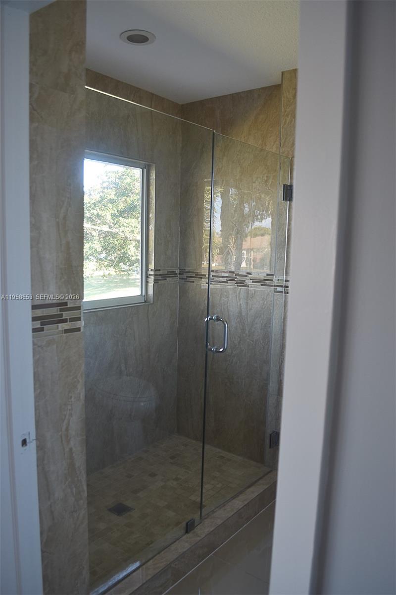 WELLEBY UNIT THIRTEEN - Residential