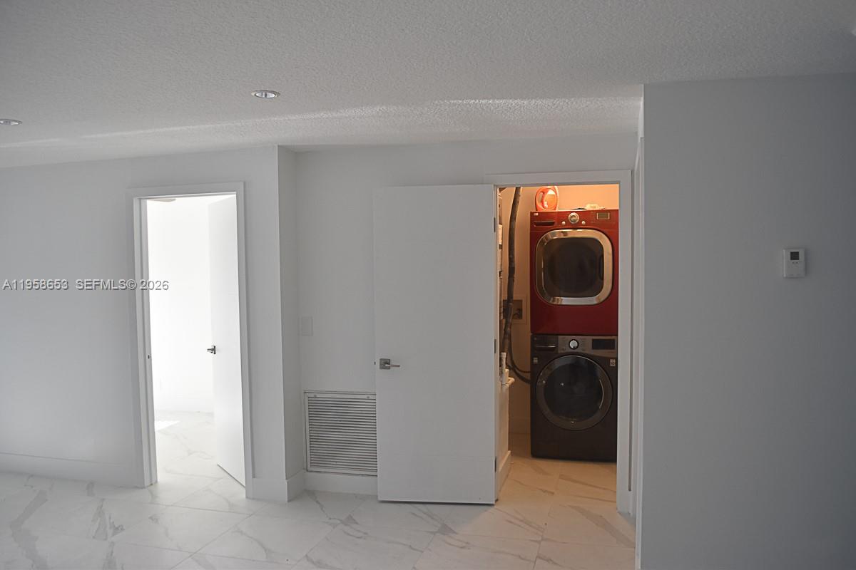 WELLEBY UNIT THIRTEEN - Residential