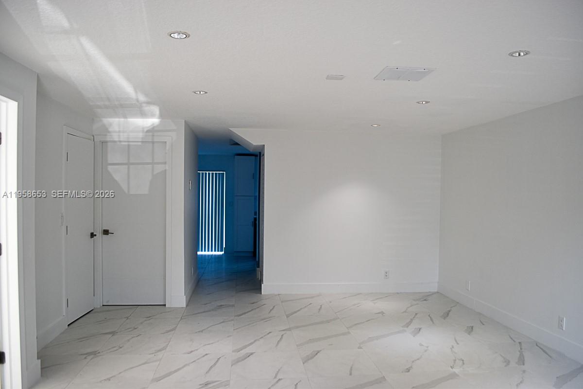 WELLEBY UNIT THIRTEEN - Residential