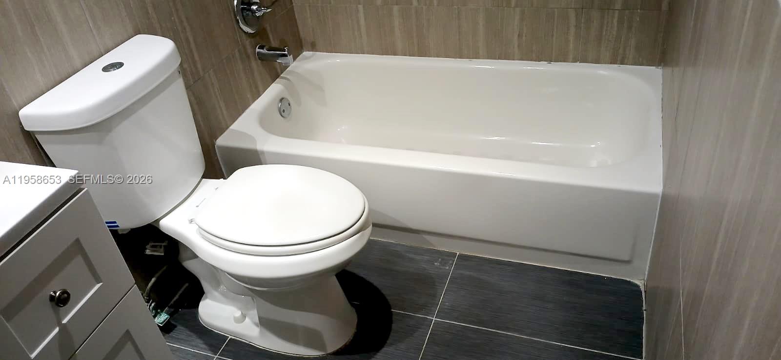 WELLEBY UNIT THIRTEEN - Residential