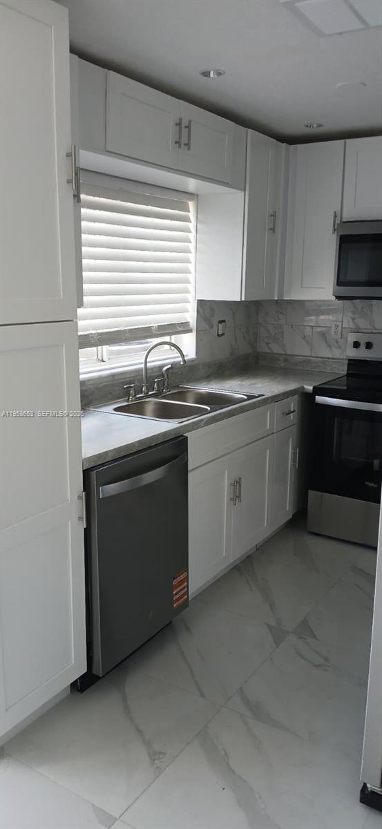 WELLEBY UNIT THIRTEEN - Residential