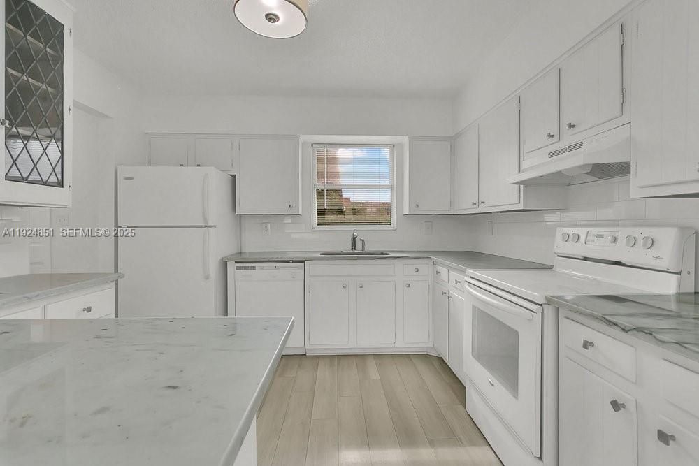 Four Seasons  Condo - Residential