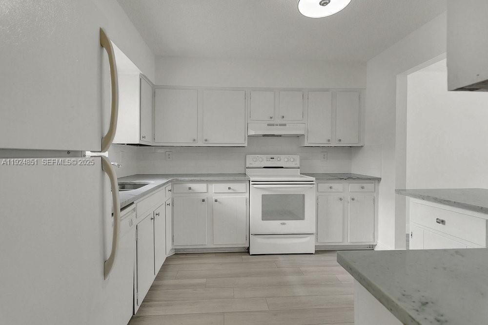 Four Seasons  Condo - Residential