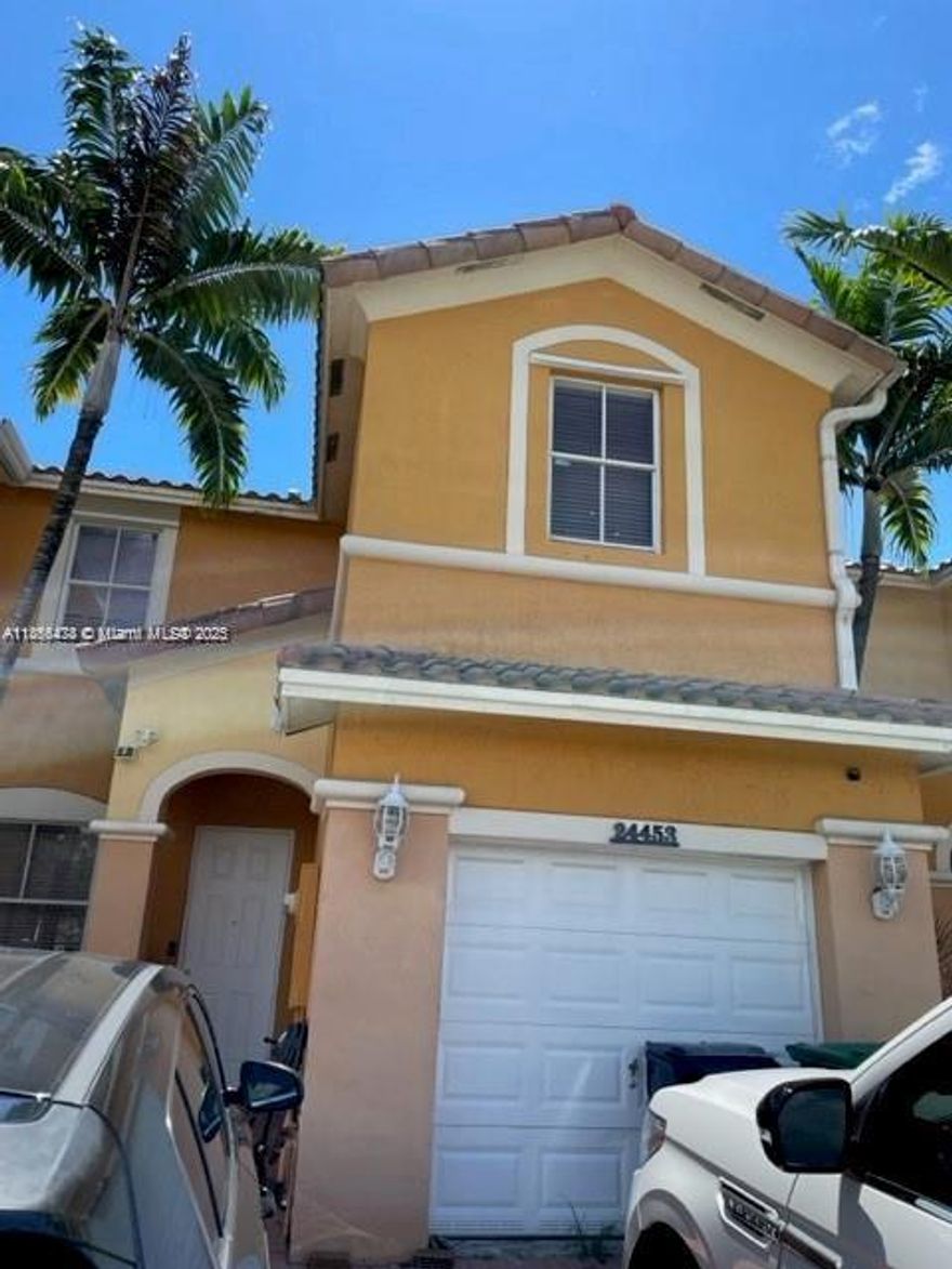 Beautiful townhouse featuring 4 bedrooms and 3 bathrooms, located in the highly desirable community of Villas del Campo. This spacious residence is perfect for families seeking additional living space. An excellent opportunity for first-time homebuyers or investors. Currently tenant-occupied on a month-to-month lease.