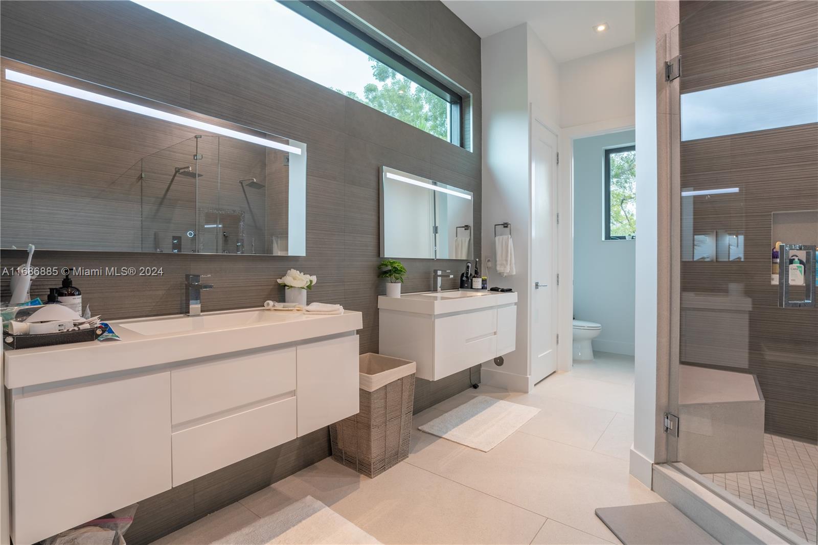 CORONADO HARBOR - Residential