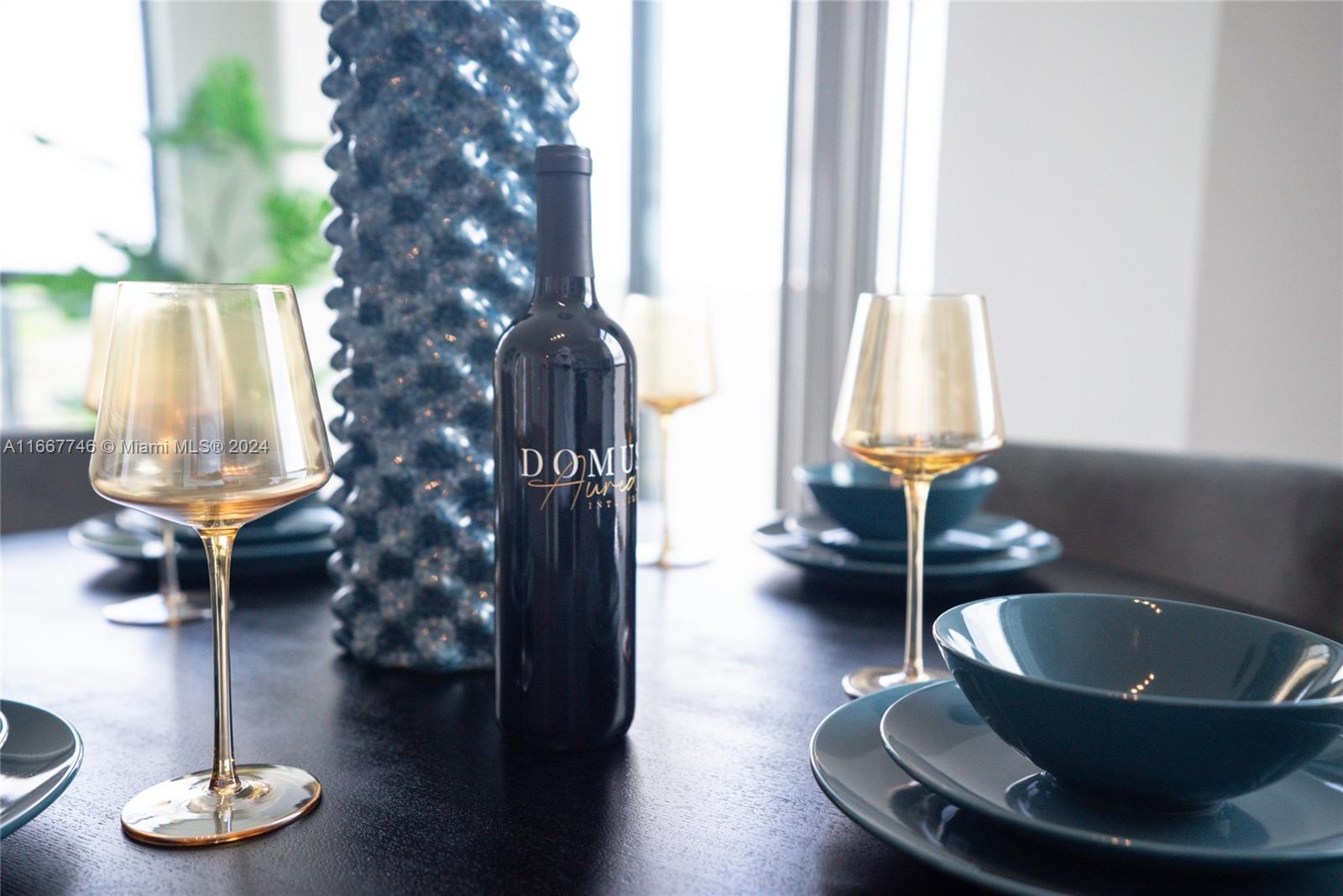 HOLLYWOOD - Residential Lease