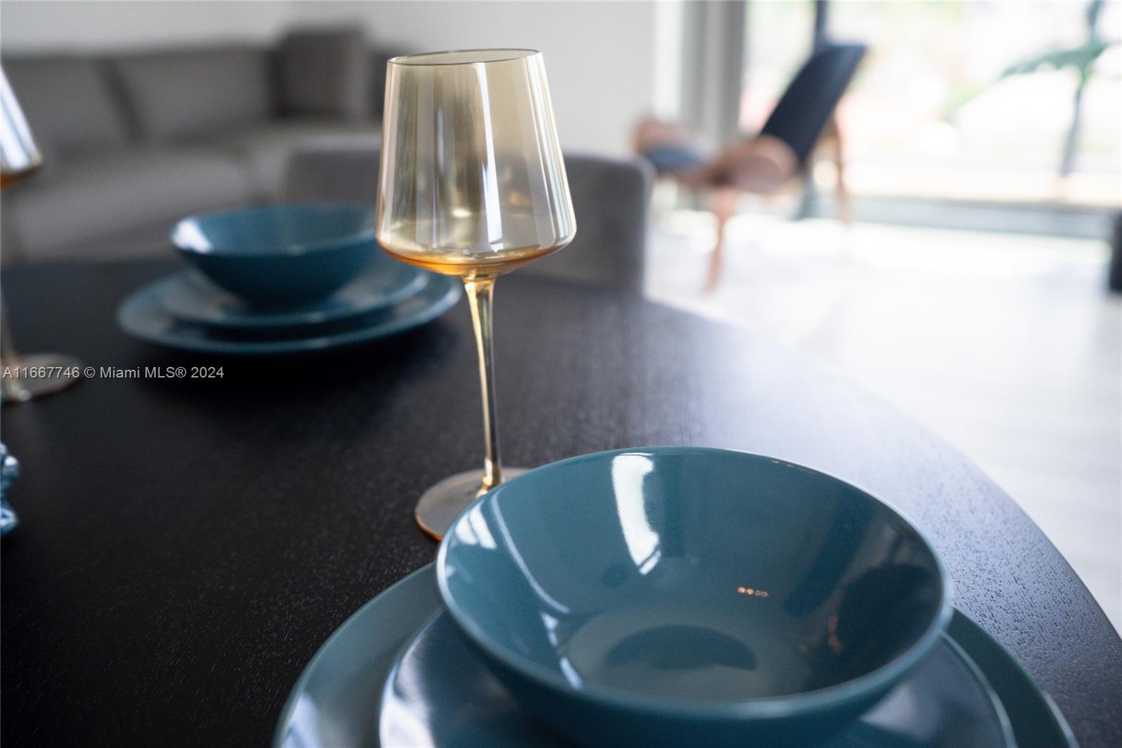 HOLLYWOOD - Residential Lease