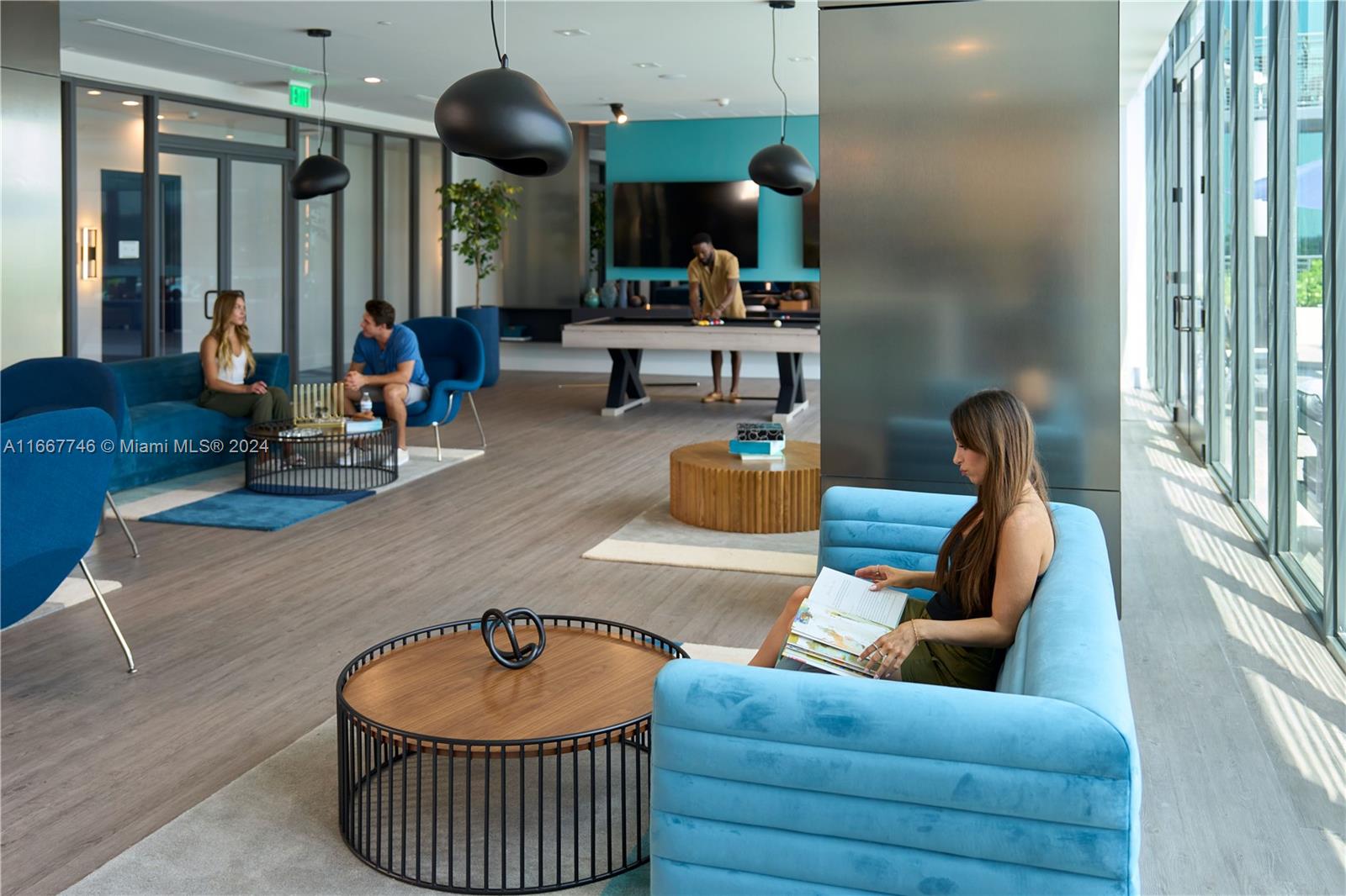 HOLLYWOOD - Residential Lease