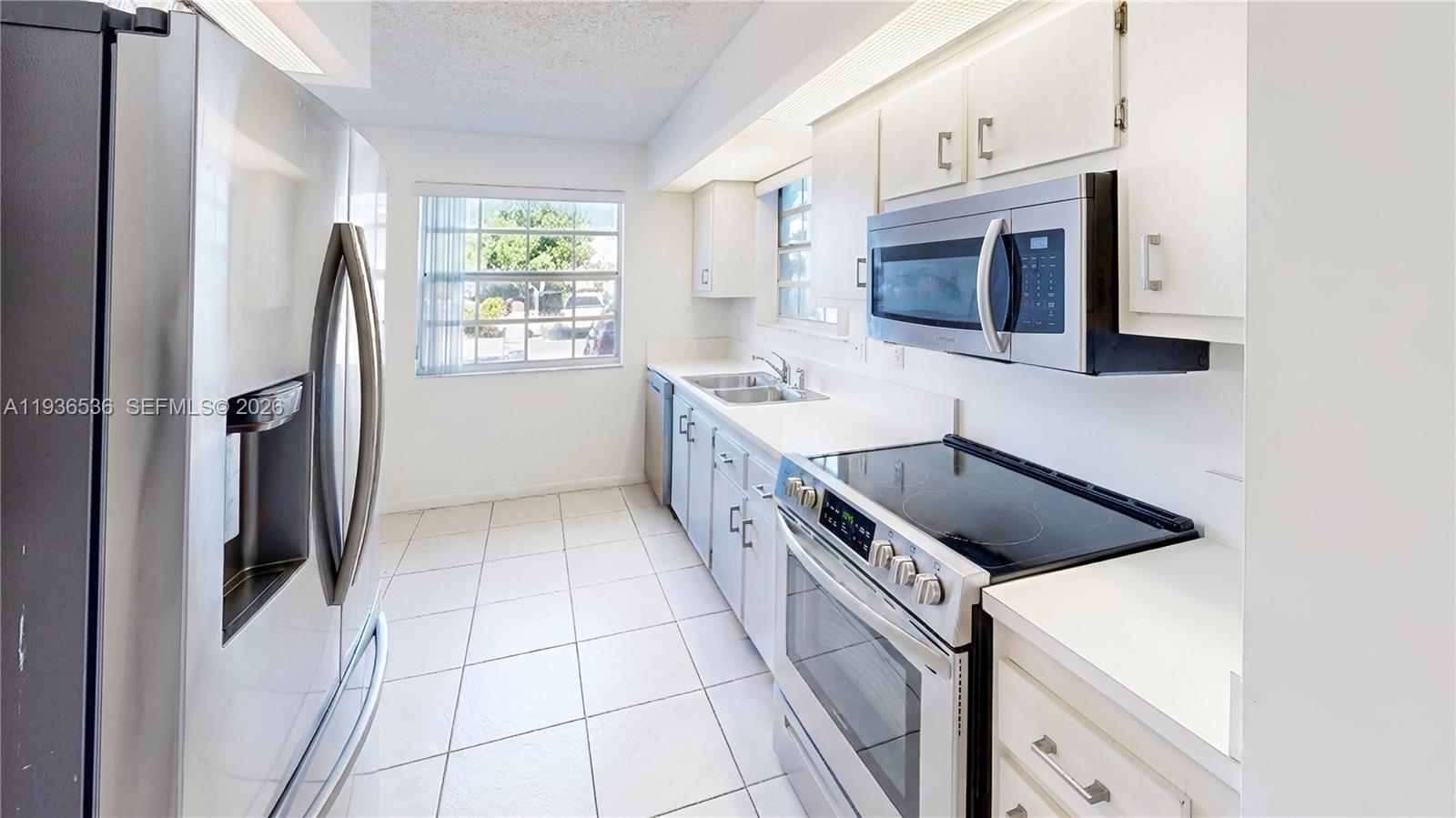 KEYS GATE CONDO NO ONE - Residential