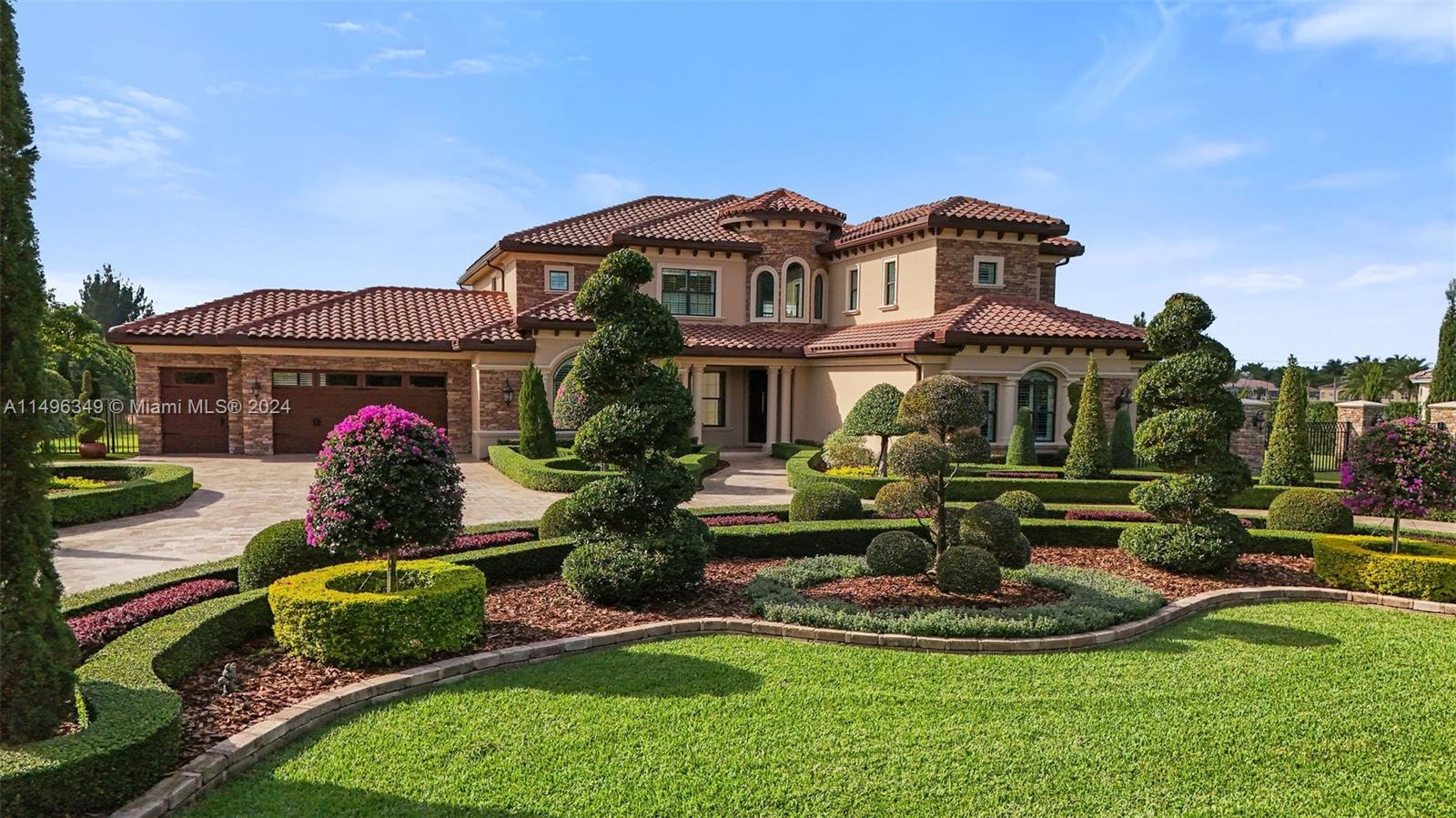 VISTA LAKES - Residential