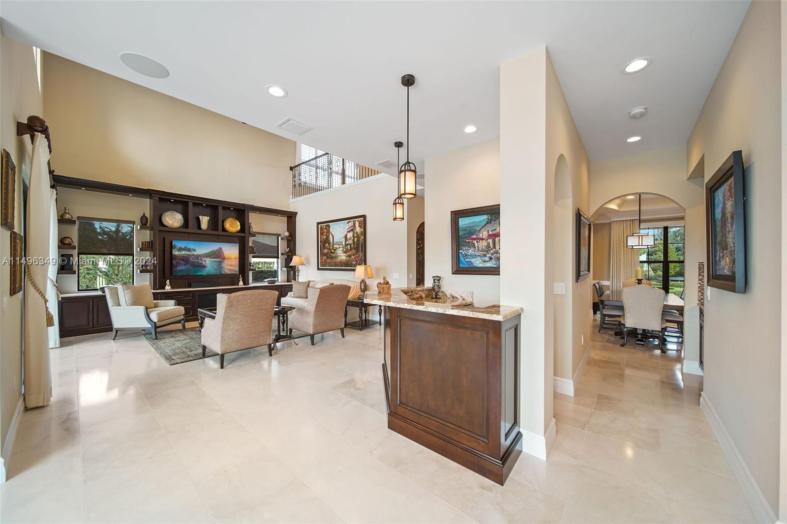 VISTA LAKES - Residential