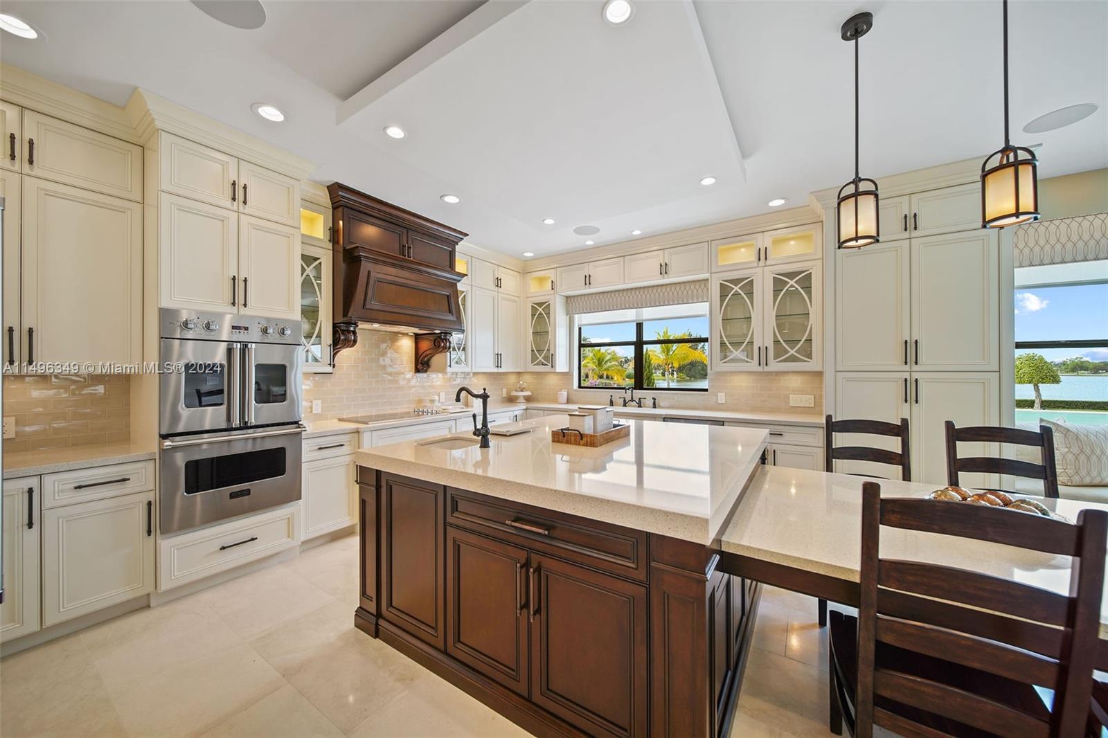 VISTA LAKES - Residential