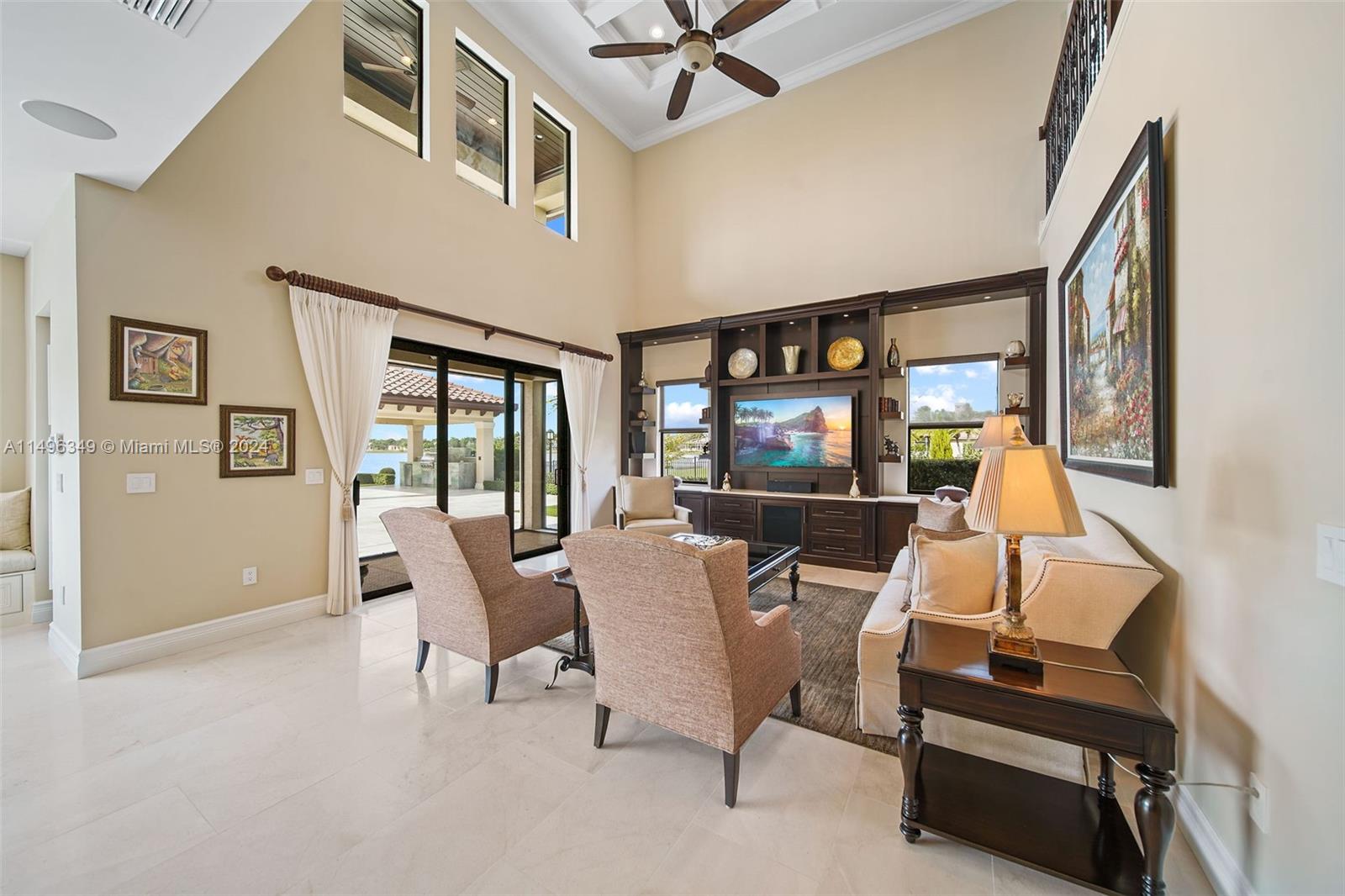 VISTA LAKES - Residential