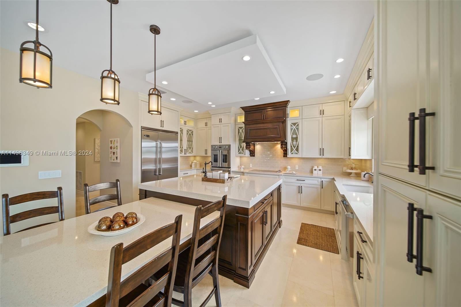 VISTA LAKES - Residential