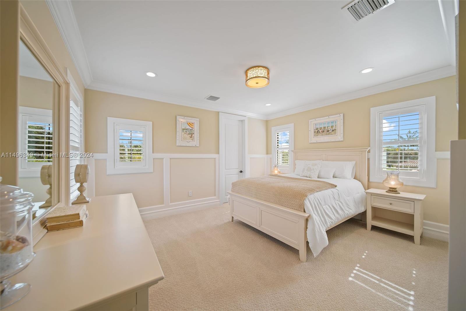 VISTA LAKES - Residential