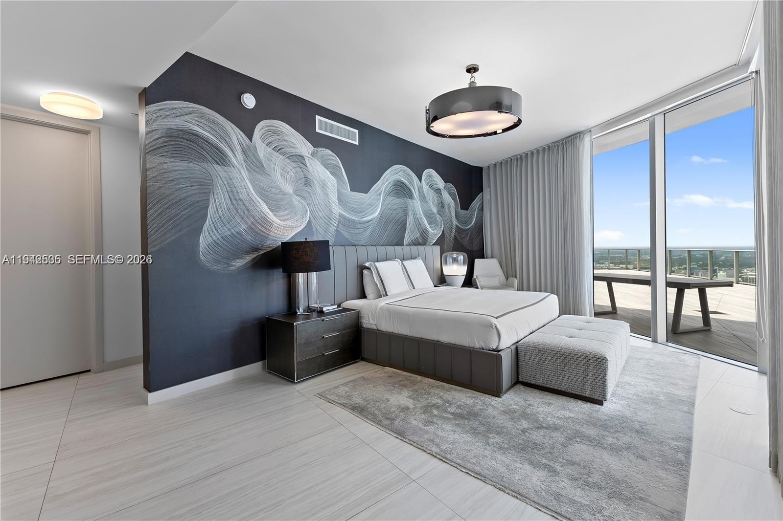 PARAMOUNT MIAMI WORLDCENT - Residential