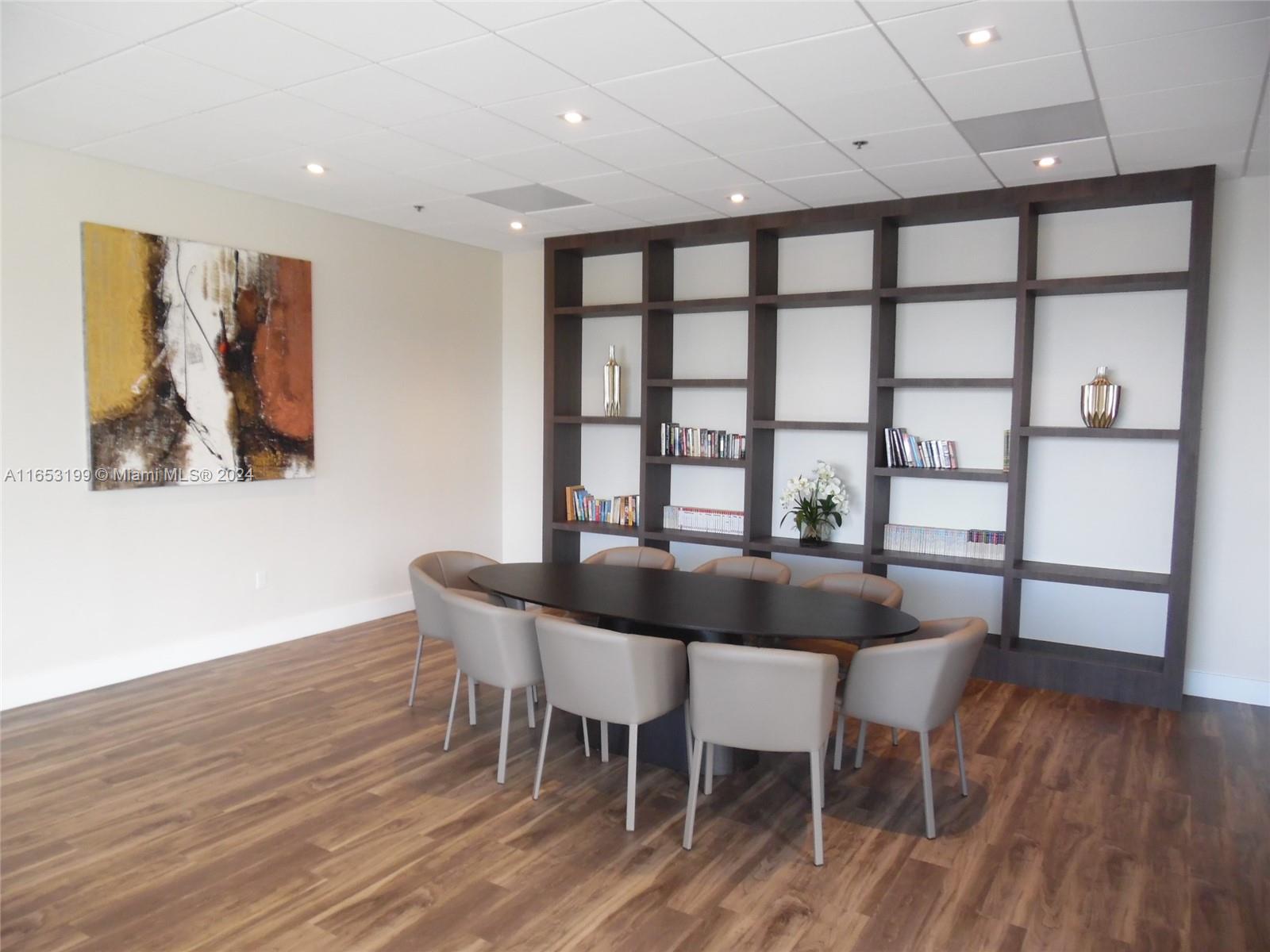 WATERVIEW CONDO - Residential