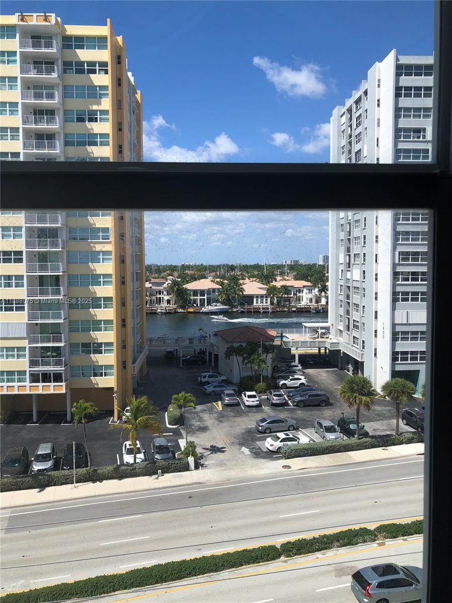 CAMBRIDGE TOWERS CONDO - Residential