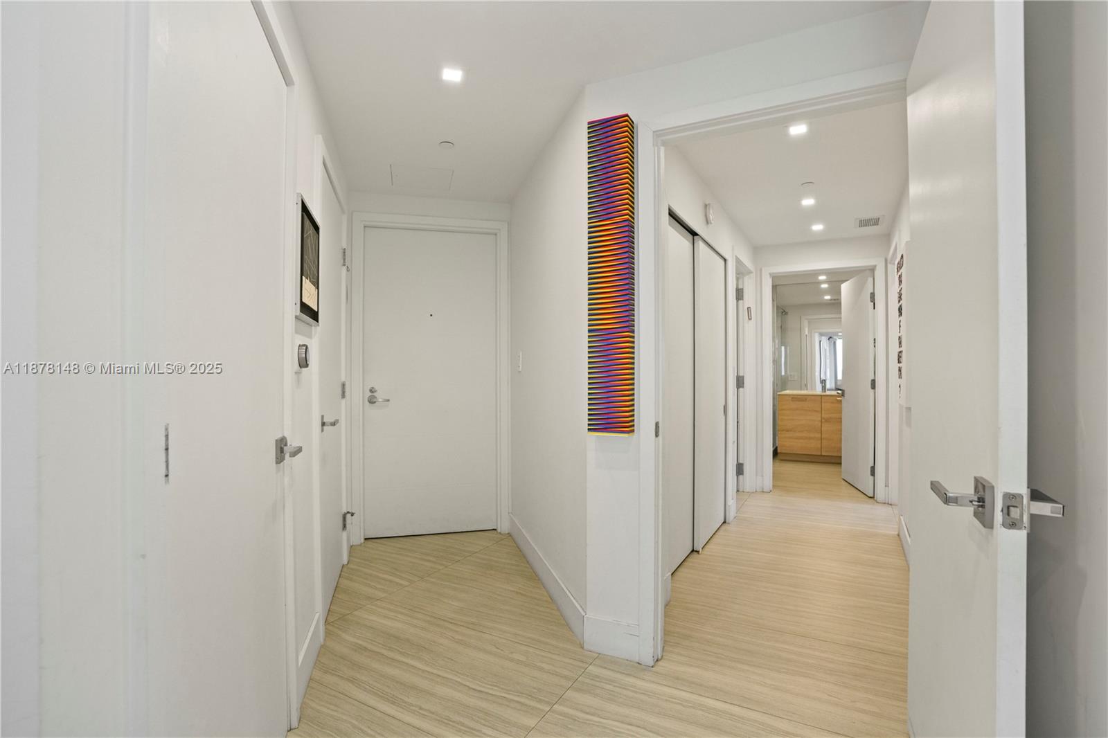 THE HARBOUR NORTH CONDO - Residential