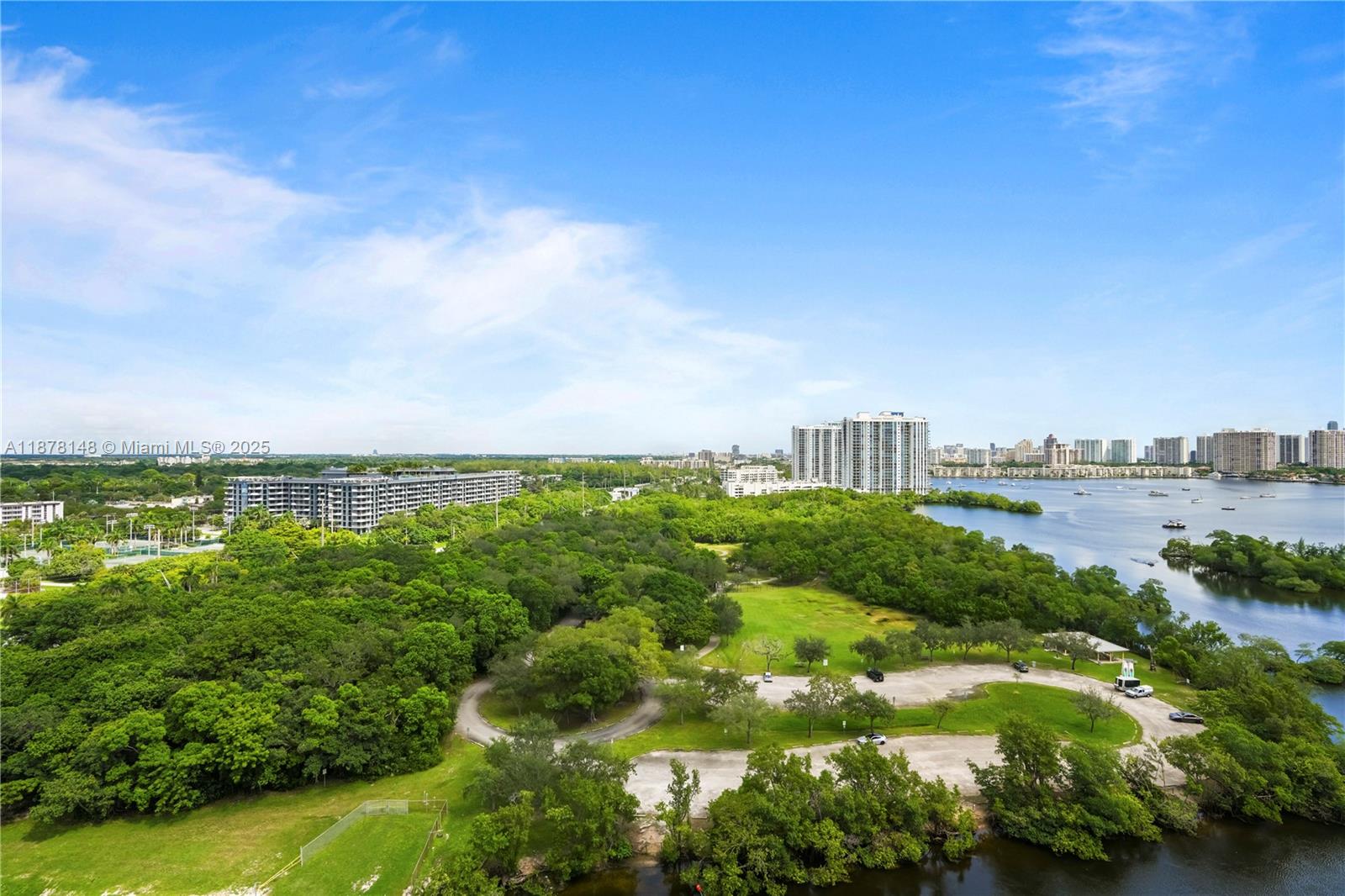 THE HARBOUR NORTH CONDO - Residential