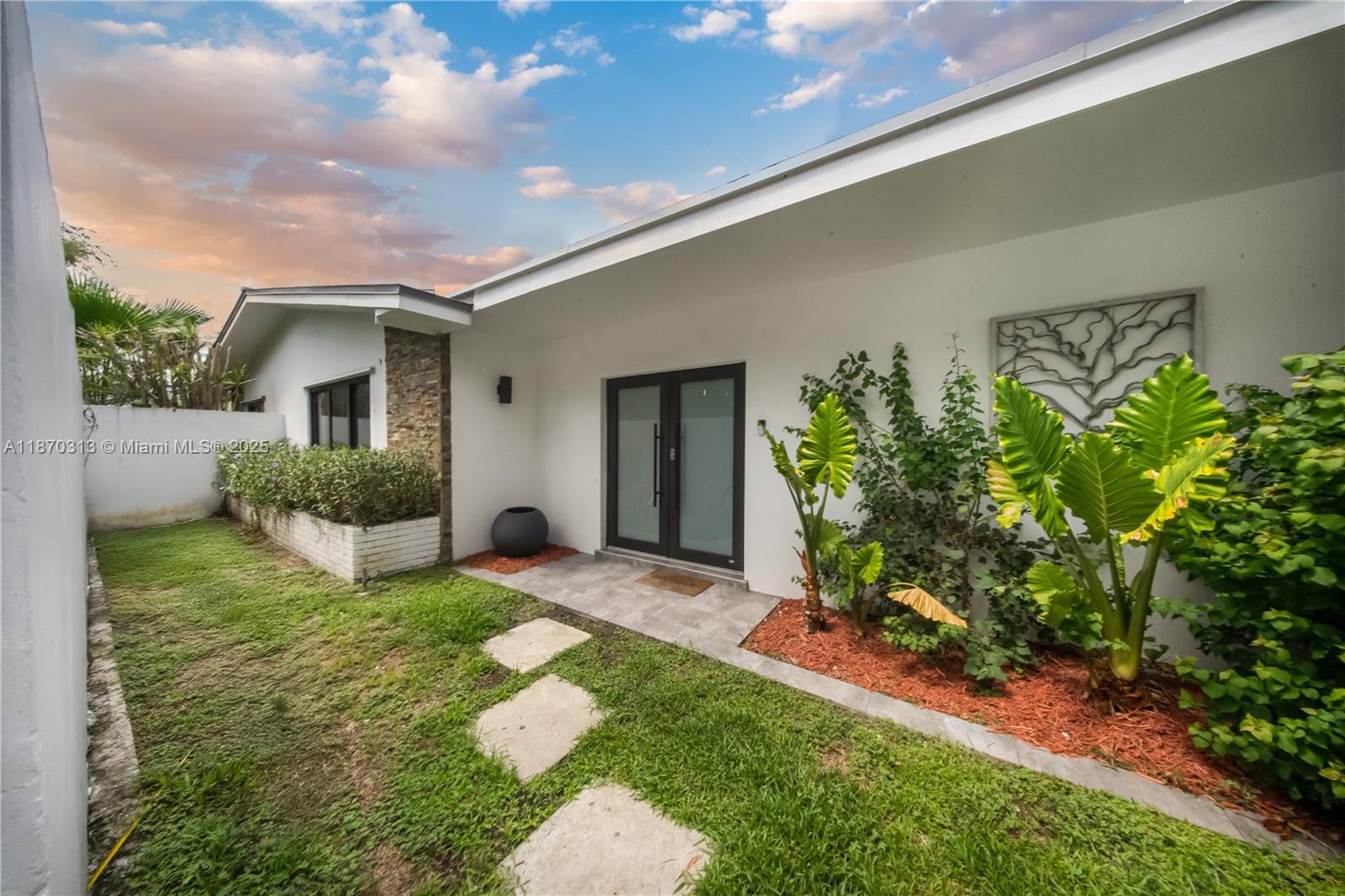 MARAL ESTATES SEC 3 - Residential