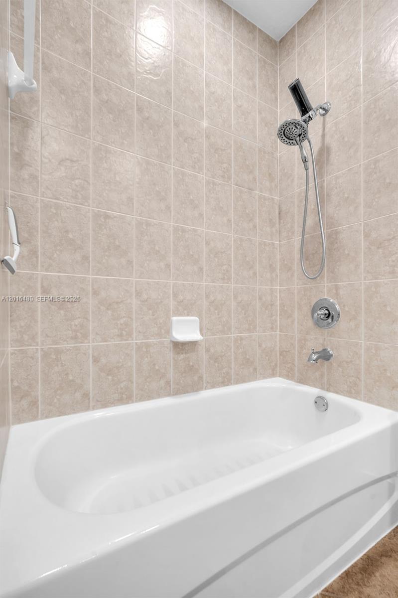 KASALTA VILLAS CONDO - Residential