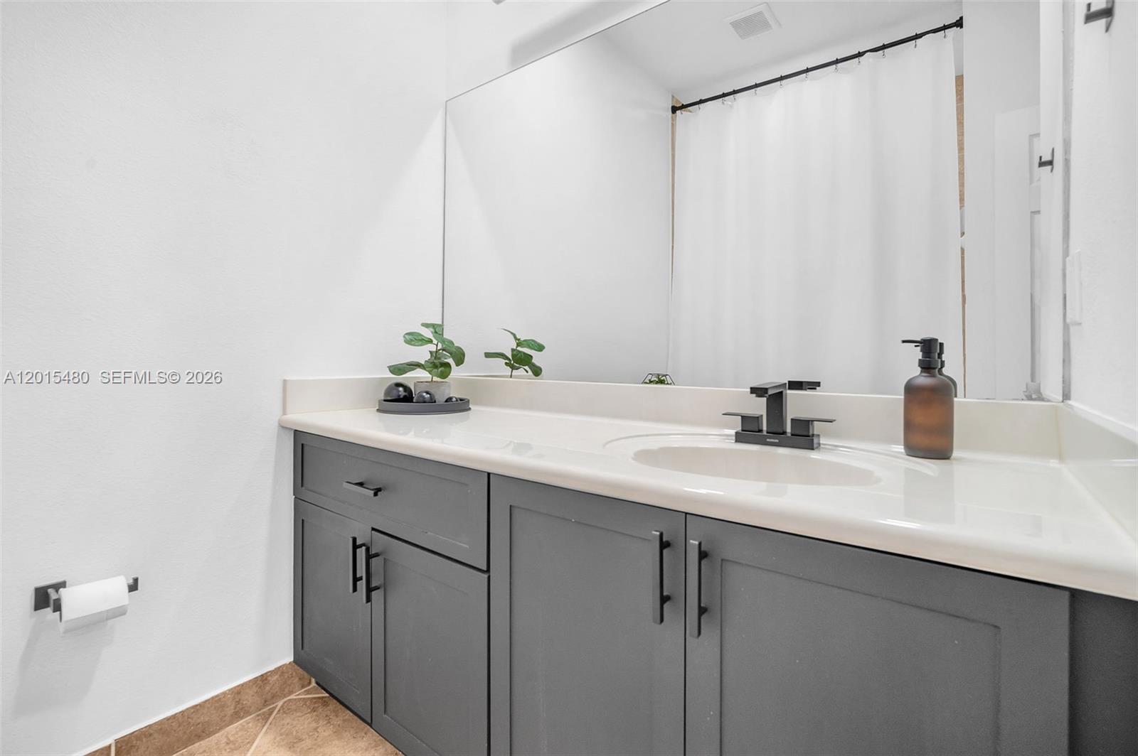 KASALTA VILLAS CONDO - Residential