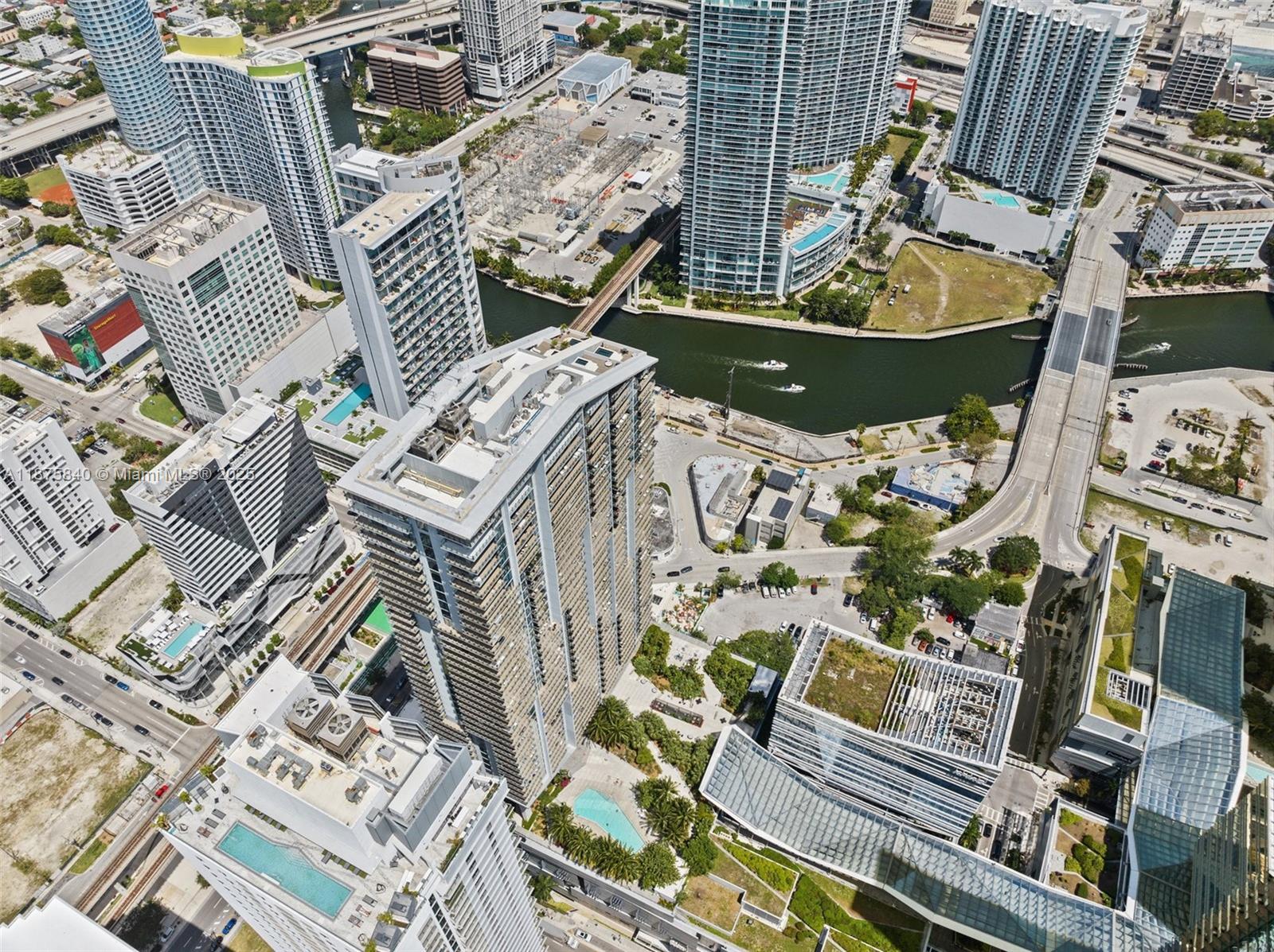 RISE CONDO - Residential Lease