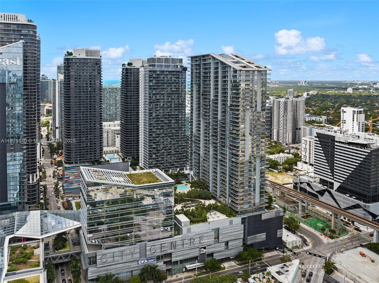 88 SW 7th St 1403