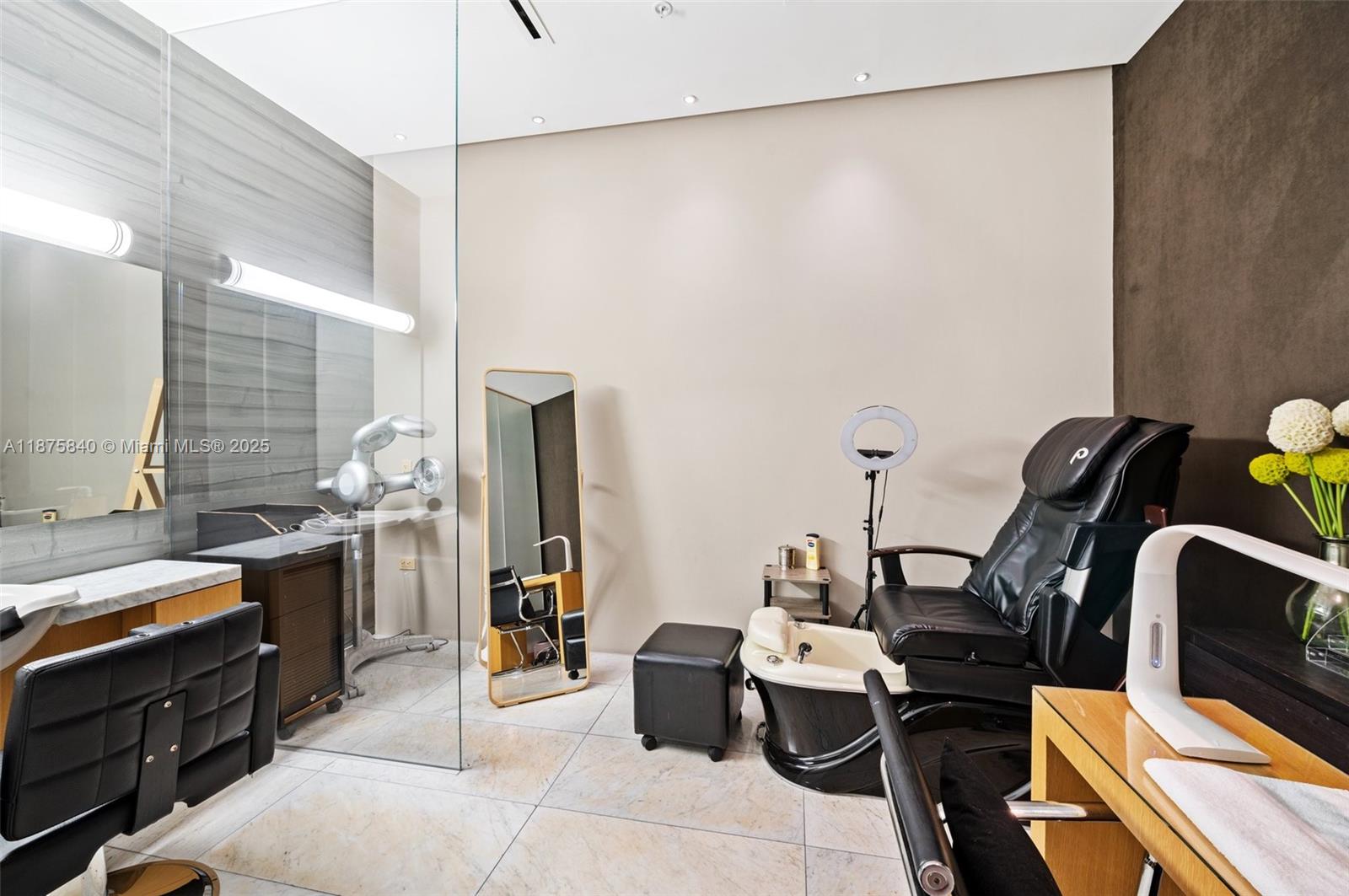 RISE CONDO - Residential Lease