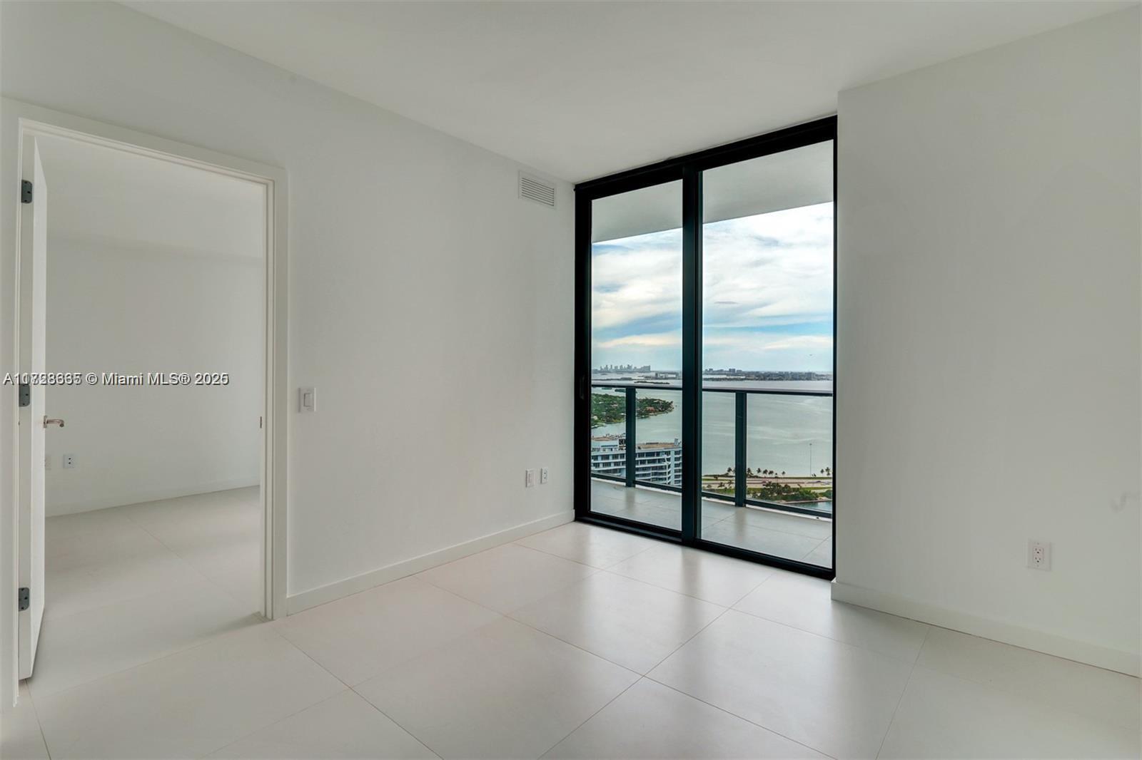 PARAISO BAYVIEWS CONDO - Residential