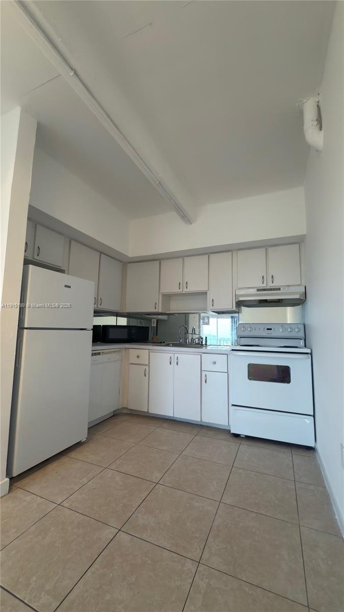 South Shore Condo - Residential Lease