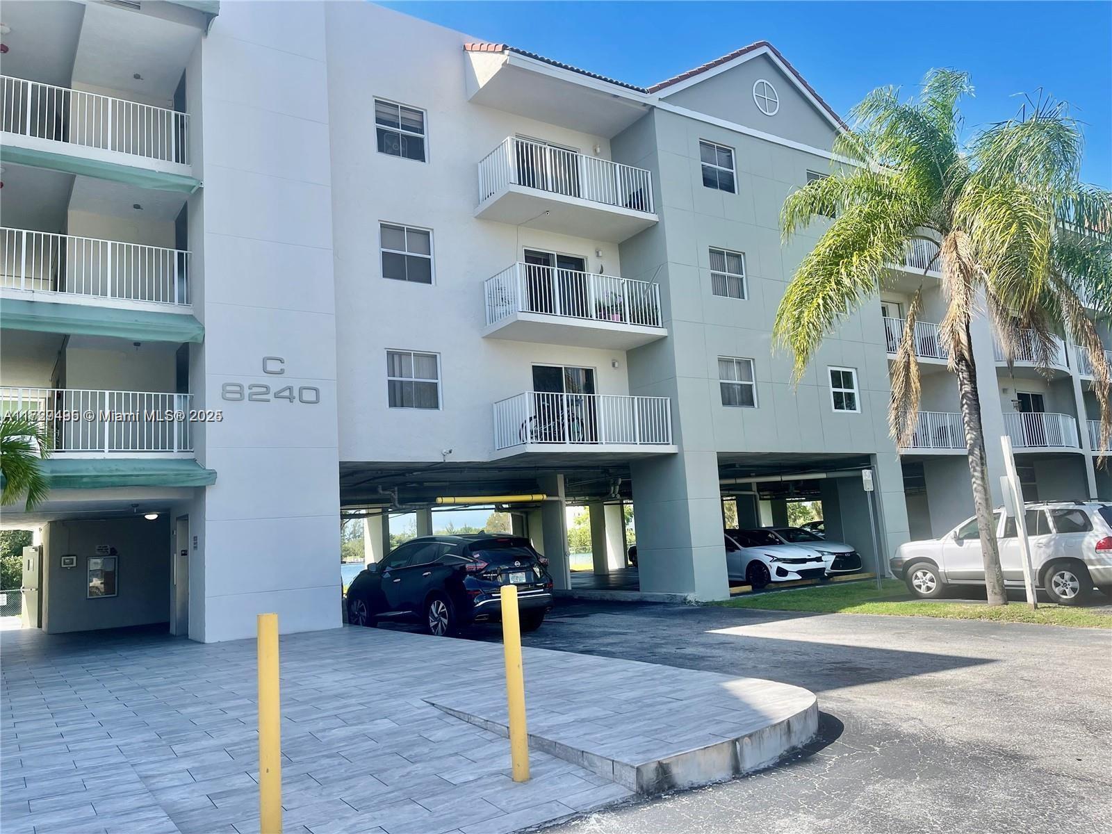 8240 Sw 210th St 116, Cutler Bay, Miami-Dade County, Florida - 1 Bedrooms  
1 Bathrooms - 